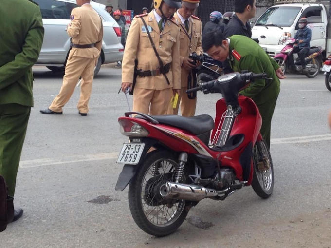 Chiếc xe máy nữ sinh điều khiển khi bị tai nạn.