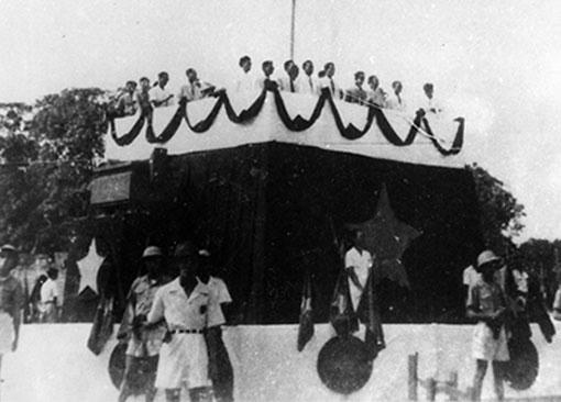 Lễ đài nơi Chủ tịch Hồ Chí Minh đọc Bản tuyên ngôn tại quảng trường Ba Đình.