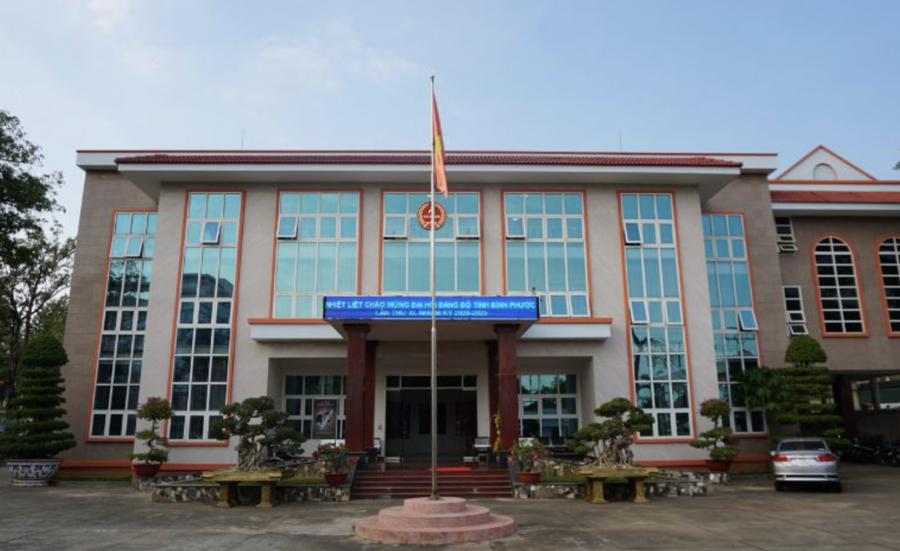 Cục Thuế tỉnh Bình Phước đề nghị ngăn chặn chuyển dịch, thế chấp tài sản đối với nhiều công ty đang nợ thuế.