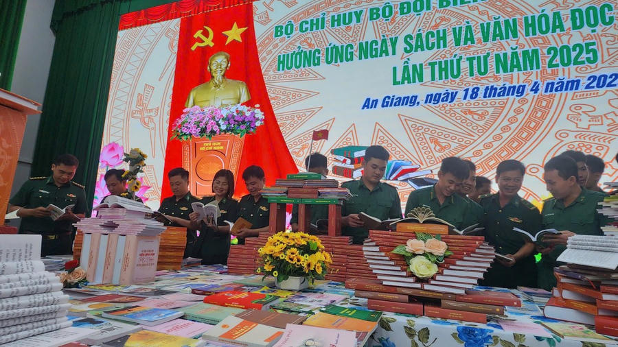 Hoạt động diễn ra tại Bộ Chỉ huy BĐBP tỉnh An Giang.
