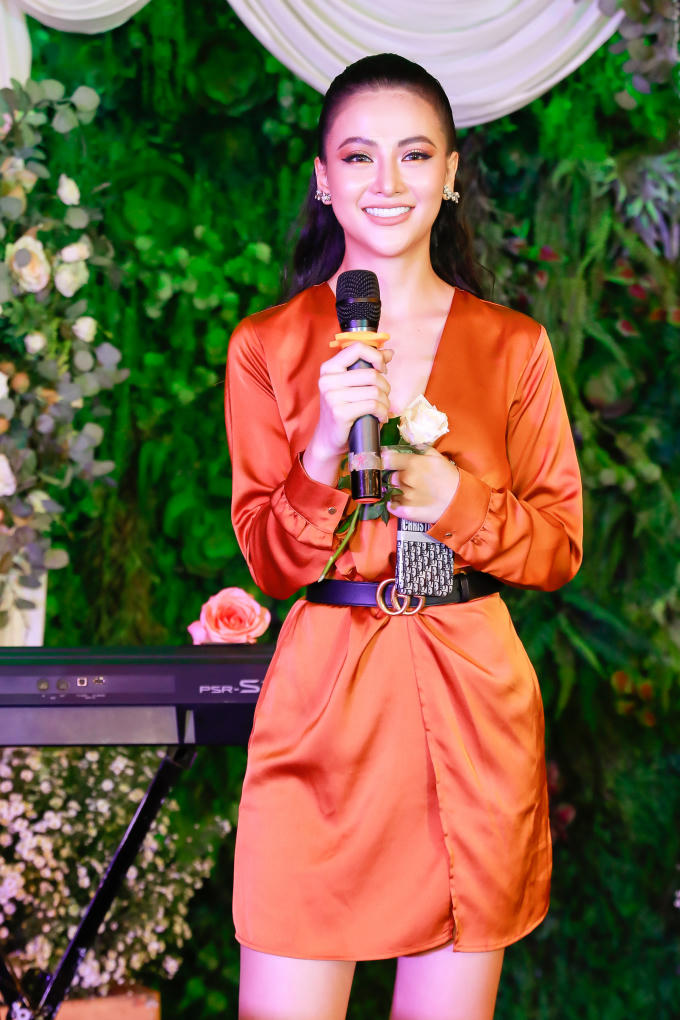 Đỉnh cao “biến hóa nhan sắc” của Phương Khánh: Khác lạ mỗi ngày nhưng đều được khen ngợi vì đẹp!