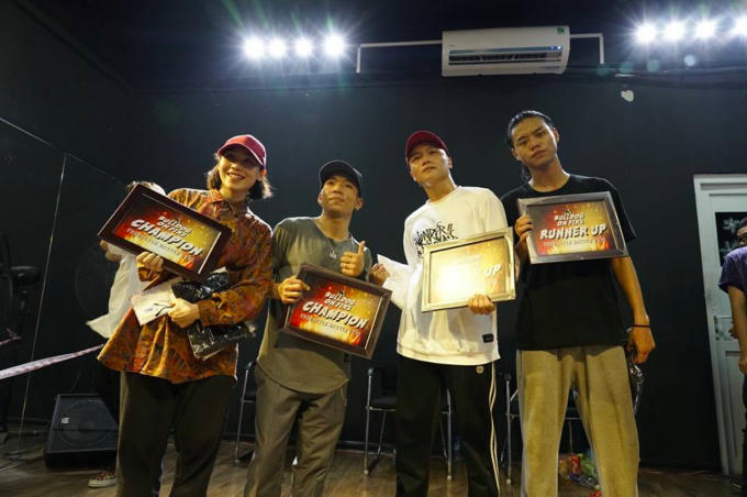 Quán quân Wonder Team và đội Á quân