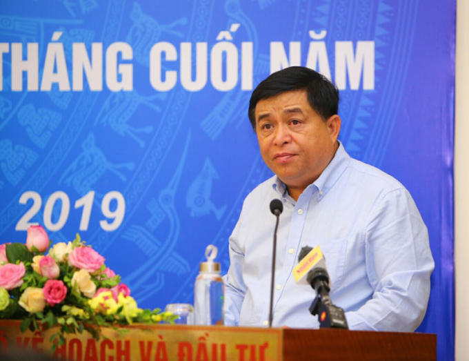 bo-truong-nguyen-chi-dung-kien-quyet-cham-dut-tinh-trang-dau-tu-chui-dau-tu-nup-bong1563416218