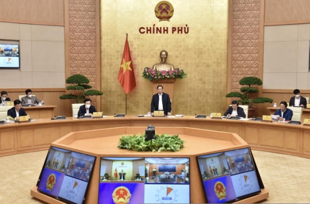 Chính phủ ban hàng loạt gói hỗ trợ phục hồi, phát triển kinh tế - xã hội