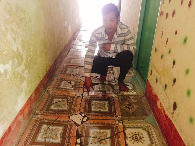 Nhà một số hộ dân trong khu tạm cư và tái định cư bị xuống cấp