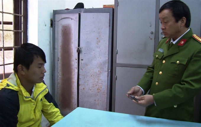 Đối tượng Phan Văn Rốt tại cơ quan công an. Ảnh: Công Quang.