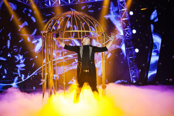 Ngô Kiến Huy - Khổng Tú Quỳnh “nắm tay” làm minishow