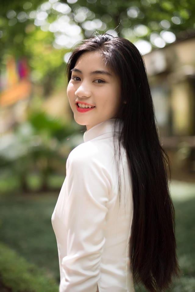 Nự cười tỏa nắng của Nam Phương