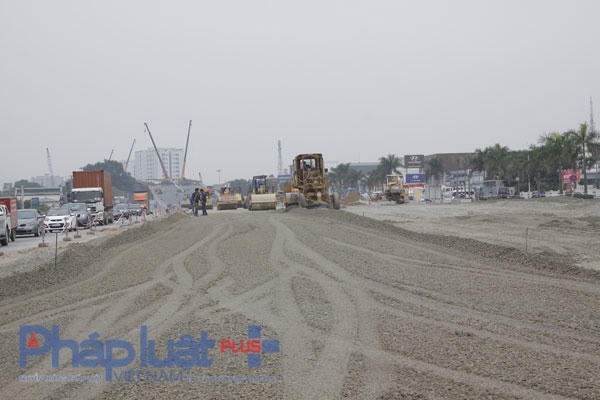 Công trình đang hoàn thiện các hạng mục còn lại, đẩy nhanh tiến độ thi công để chào mừng Đại hội Đảng lần thứ XII.