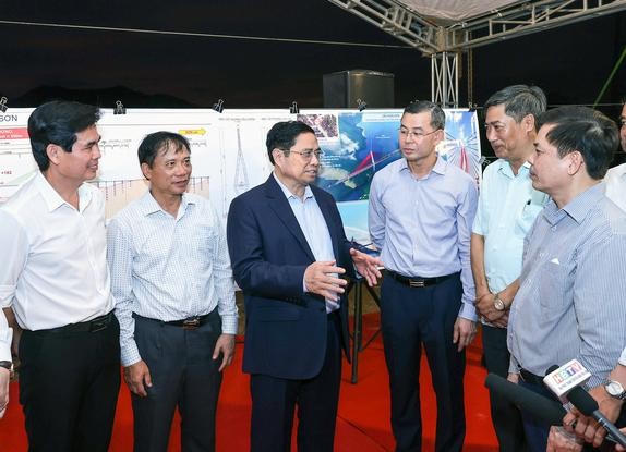 Thủ tướng đề nghị các bộ, ngành, địa phương phải đề cao trách nhiệm tham gia của các bên trong triển khai dự án.
