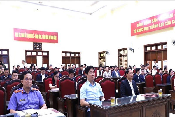 Các đại biểu dự hội nghị.