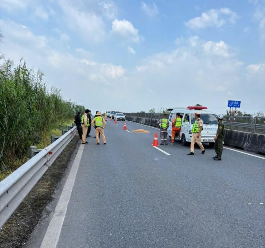 Phát hiện thi thể trên tuyến cao tốc Trung Lương - Mỹ Thuận