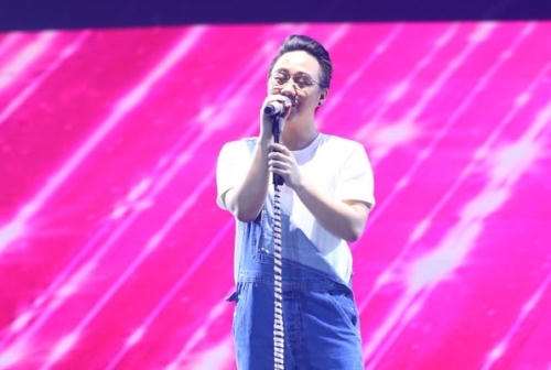 Bản masup về mưa không đủ sức níu giữ được Trung Quân ở lại với The Remix 2016.