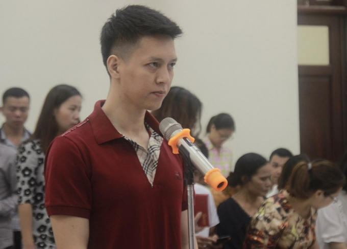 Bố đẻ của K. Trần Hoài Nam.