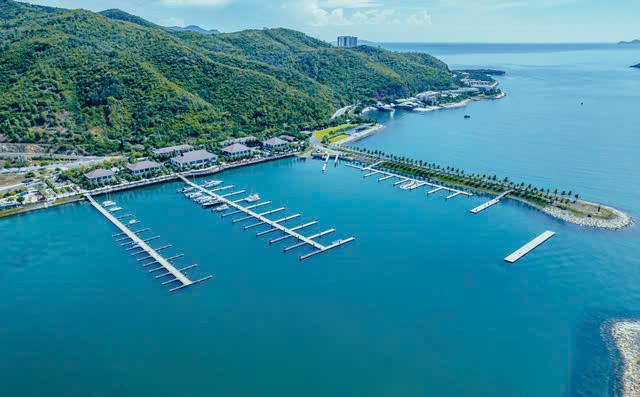 Bến du thuyền Ana Marina Nha Trang chính thức được cấp mã cảng quốc tế.