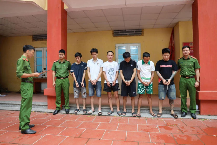 Công an tỉnh Hưng Yên bắt giữ nhóm thanh niên tổ chức sử dụng trái phép chất ma tuý. (Ảnh: Công an tỉnh Thanh Hóa)