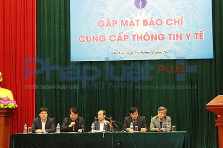 Cuộc gặp mặt báo chí cung cấp thông tin y tế ngày 26/12.