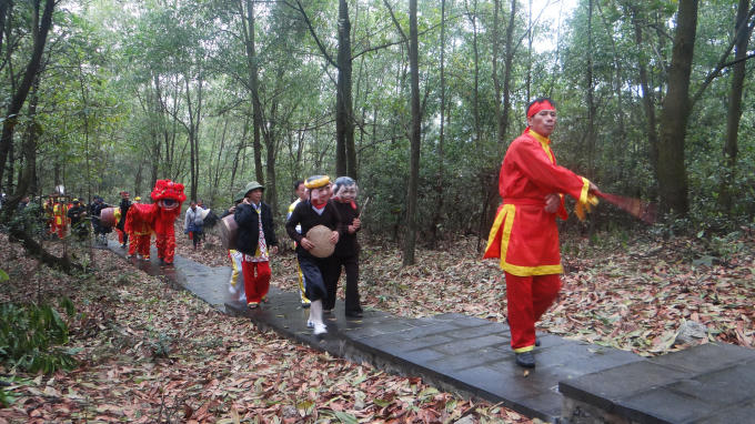 Đặc sắc màn biểu diễn lân rồng trong Lễ tế trên núi Ngũ Nhạc.