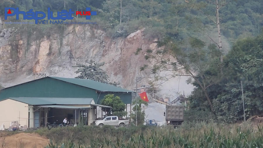 z4906635835798_b4f150d3ead843c0593e23f3d28dcaf0-0744