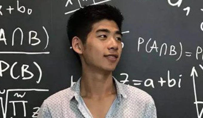 Thomas Xin Qilong - người từng gây xôn xao báo giới khi trúng tuyển ĐH Harvard năm 2016. Ảnh: Handout