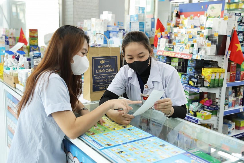 Không còn hoang mang, FPT Long Châu chủ động giúp khách hàng xác minh chất lượng thuốc và thực phẩm chức năng.
