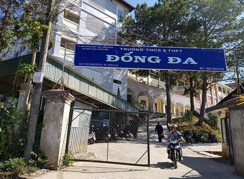 Trường Đống Đa vừa có Hiệu trưởng mới thay cho ông Đoàn Khải xuống làm giáo viên (ảnh: P.L).
