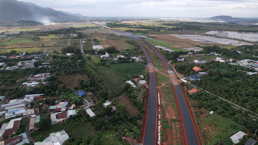 Cao tốc Biên Hoà - Vũng Tàu giữ vai trò kết nối vùng Đông Nam bộ.
