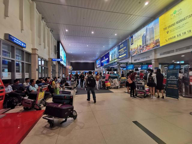 Sân bay Tân Sơn Nhất “dễ thở” ngày 26 Tết