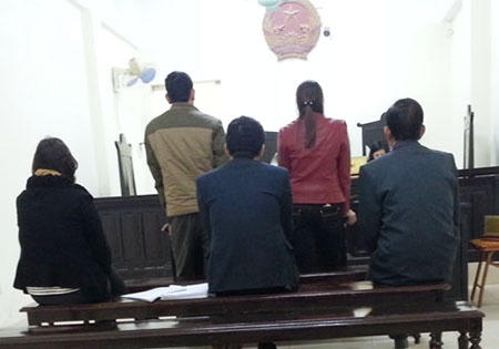 Cả quan tòa xét ly hôn không khỏi chua xót khi đôi trẻ trả lời: “Thời gian tìm hiểu và cưới là 20 ngày,… giờ sống không hợp thì ly hôn!”. Ảnh minh họa: internet.