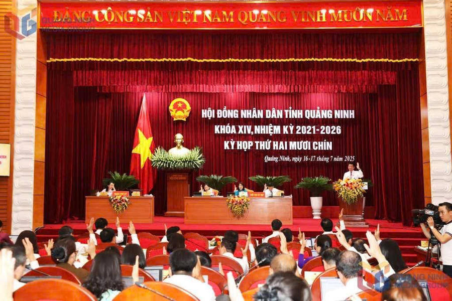 Kỳ họp thứ 29 HĐND tỉnh Quảng Ninh khóa XIV đã thông qua 26 nghị quyết quan trọng.