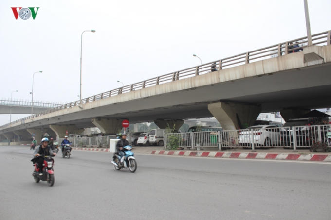 Đến thời điểm này hoạt động trông giữ phương tiện vẫn diễn ra bình thường.