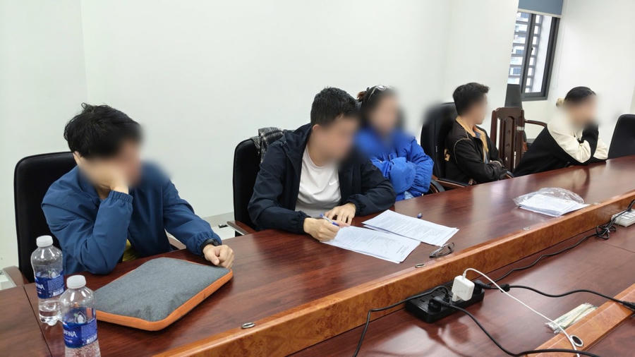 Nhóm đối tượng lừa đảo, chiếm đoạt tổng cộng khoảng 90 tỷ đồng - Ảnh Công an Đà Nẵng.