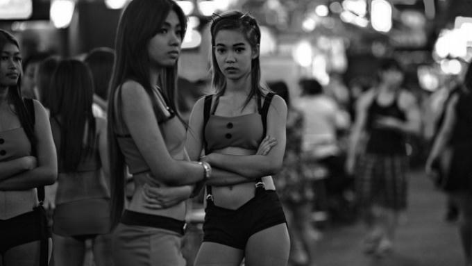 Gái mại dâm trên đường phố ở Thái Lan.