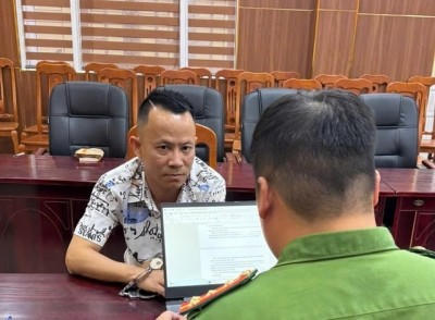 "Tú ông" Nguyễn Trương Anh Tuấn