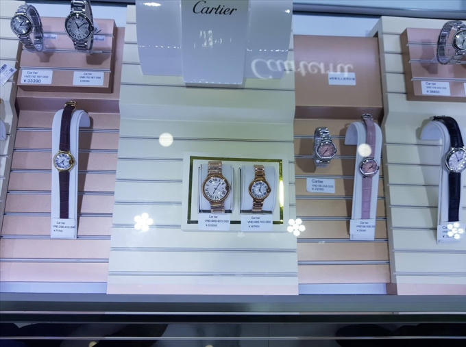Đồng hồ Patek Phillipe  được chuyên gia thẩm định là hàng giả có giá niêm yết 400 triệu đồng. (Nguồn: Bộ Công Thương)