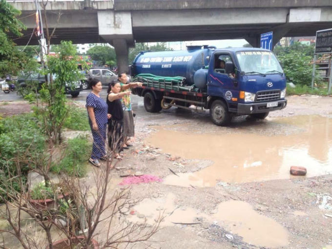 Người dân gọi đây là "con đường đau khổ".