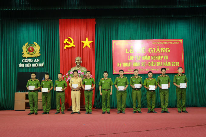 Kết thúc thời gian học tập, 100% thành viên lớp học được cấp chứng chỉ hoàn thành lớp tập huấn.