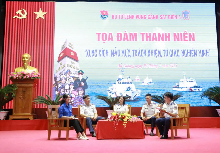 Đoàn viên, Hội viên tích cực tham gia phát biểu, trao đổi, thể hiện chính kiến tại Buổi tọa đàm