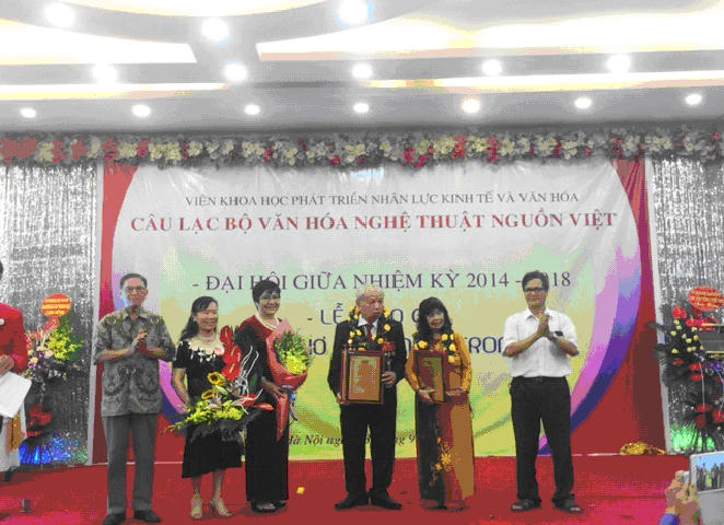 Tác giả nhận giải nhất của cuộc thi
