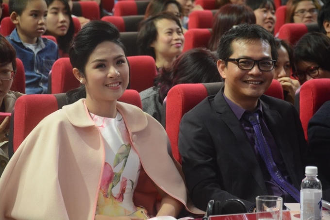 Hoa hậu Ngọc Hân và NSND Trung Hiếu cũng tham dự ngày hội xóa bỏ định kiến giới. Ảnh: Nguyễn Thơm