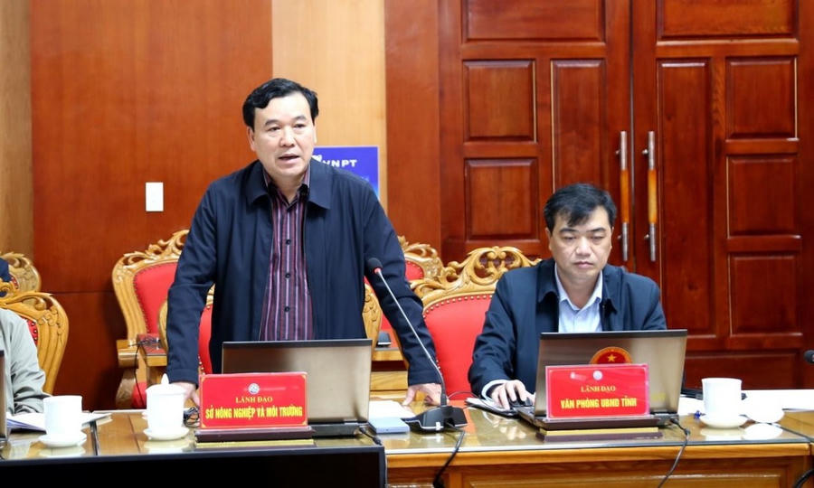 Lãnh đạo Sở Nông nghiệp và Môi trường phát biểu tại cuộc họp.