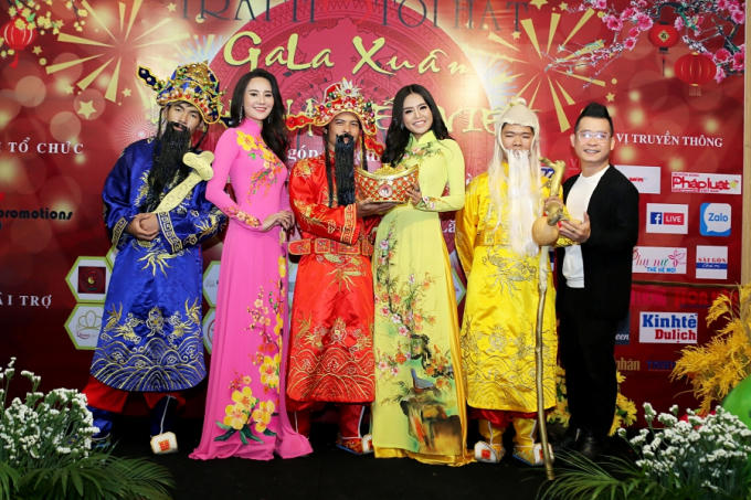 Chia sẻ về kế hoạch đầu năm 2019, cho biết ngoài lịch trình tham gia bộ phim điện ảnh sắp ra mắt, cô sẽ tiếp tục đồng hành cùng các hoạt động thiện nguyện cả trong và ngoài nước. Gần đây nhất là chương trình Tiếp sức cho em đến trường lần 4 tại Bình Thuận cùng nam vương Hoàng Phi Kha.