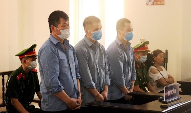 Các bị cáo trong vụ án tại phiên tòa sơ thẩm