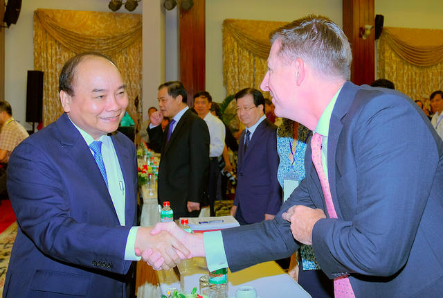Thủ tướng Chính phủ Nguyễn Xuân Phúc đã chủ trì Hội nghị “Định hướng, giải pháp phát triển nhanh, bền vững ngành công nghiệp chế biến gỗ và lâm sản xuất khẩu”.