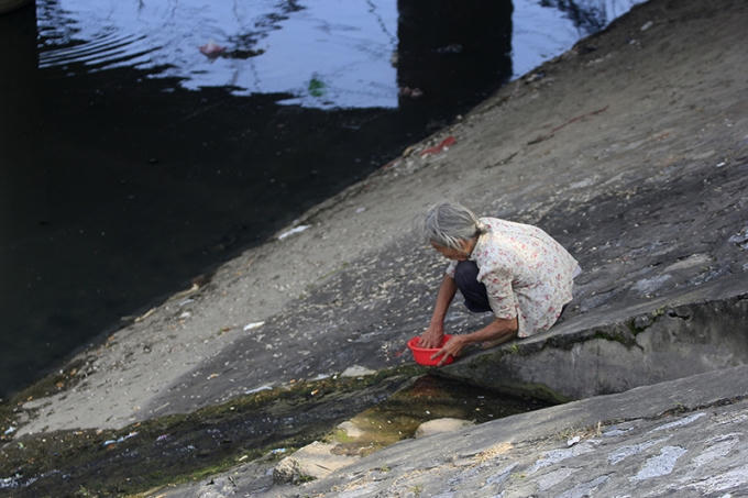  Sông Kim Ngưu, sông Lừ, sông Tô Lịch, sông Nhuệ - những dòng sông hiếm hoi trong nội đô còn sót lại của Hà Nội đang chết mòn từng ngày.
