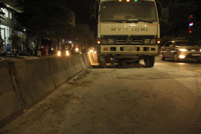 Hiện trường vụ tai nạn kinh hoàng trên quốc lộ 22.