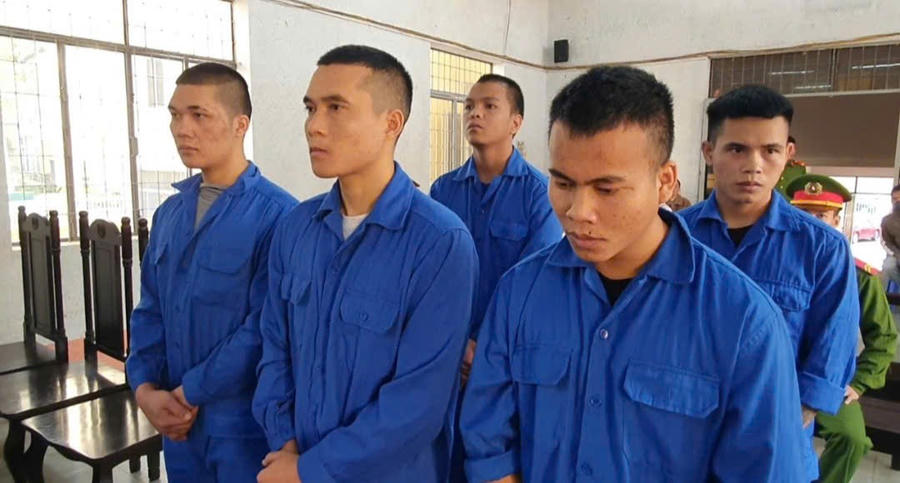Các bị cáo tại phiên tòa
