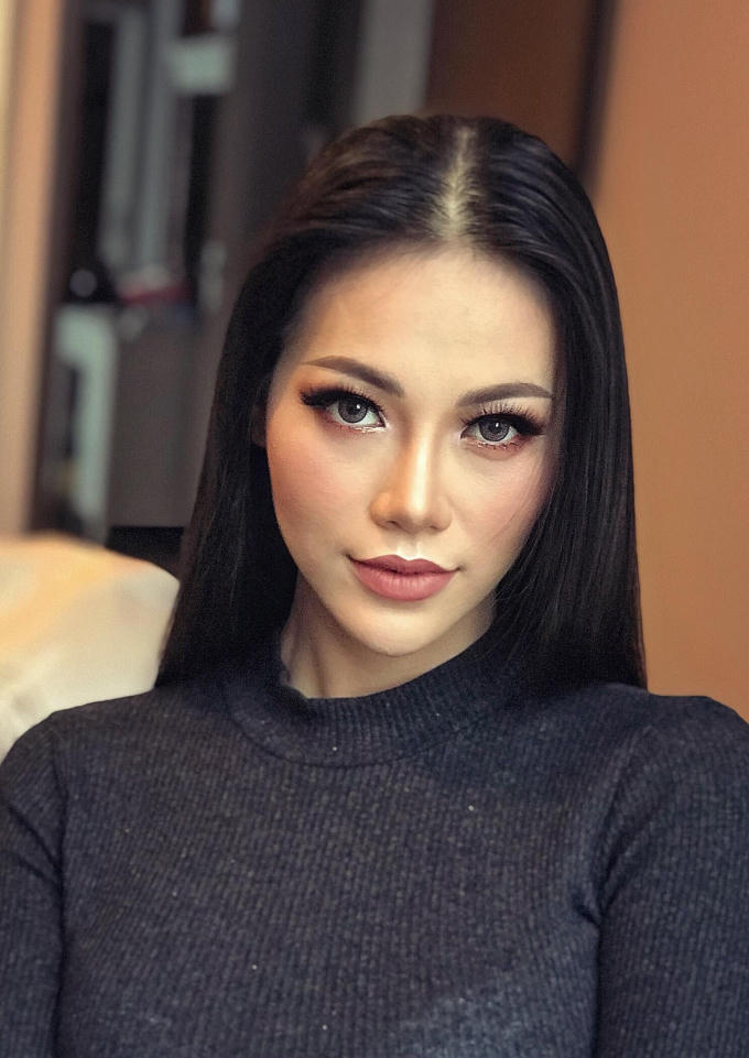Bị tố phẫu thuật thẩm mỹ nhưng Hoa hậu Phương Kh&aacute;nh lại chứng minh &ldquo;gương mặt kh&aacute;c lạ&rdquo; l&agrave; nhờ trang điểm