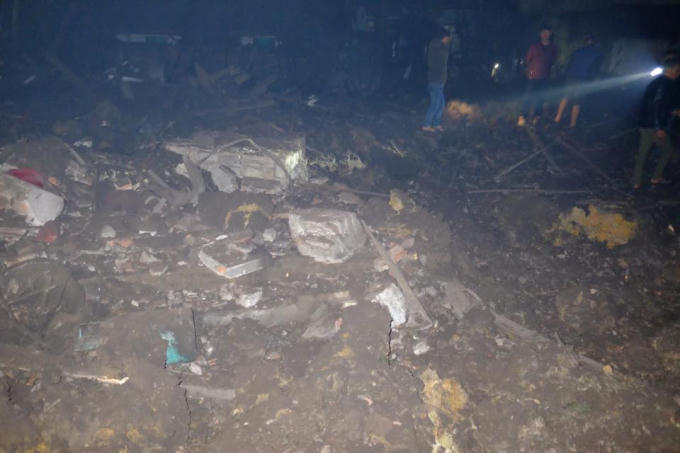Đây là những gì còn lại trong vụ nổ. Ảnh Vinh Khoa.