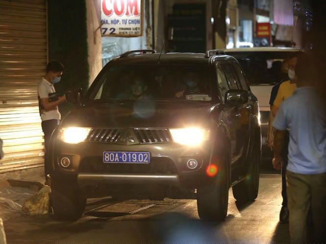 Khám xét nhà riêng, nơi làm việc của Chủ tịch Hà Nội Nguyễn Đức Chung - ảnh 9